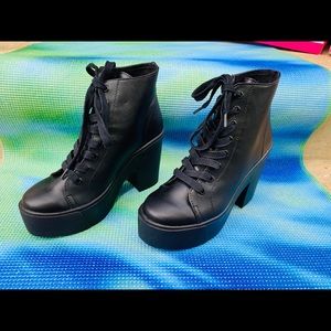 Forever21 Tie Up Platform Boot.